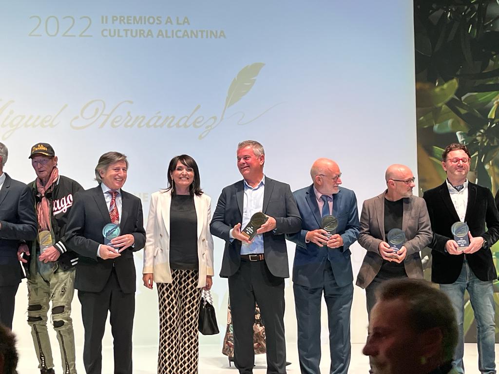 premio miguel hernandez